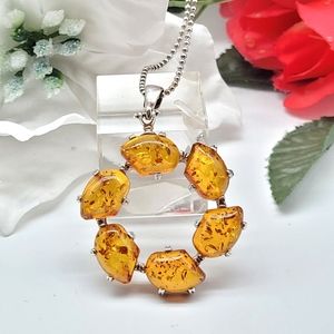 ⚘️Beautiful amber pendant & chain